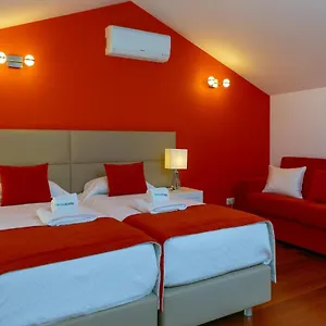  Apartment Luzbay Pool